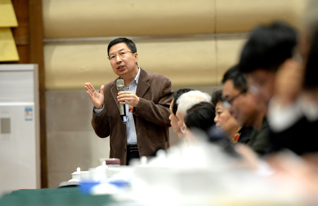 贾顺平委员在专题协商议政会暨委员联组讨论现场发言