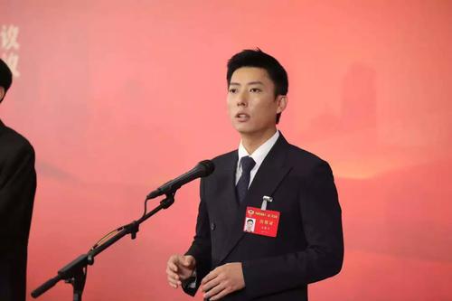 河南省政协委员王若飞