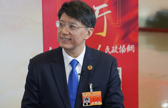 当大学生来到了北京市政协全会，与委员会擦出哪些火花？