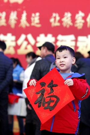 石家庄站，翟现亭摄2