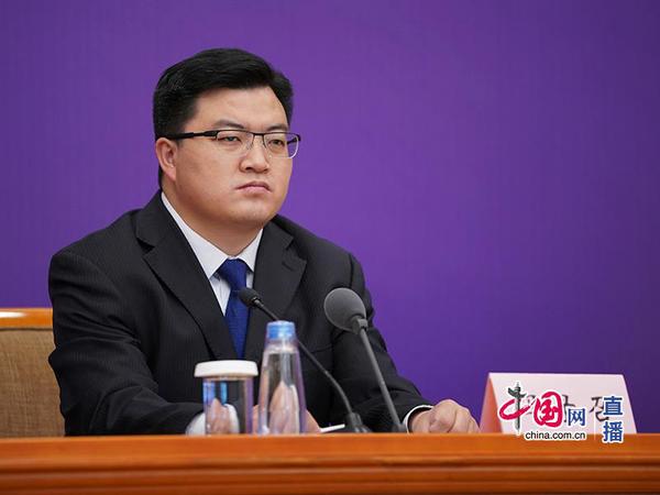 中国疾控中心研究员冯录召