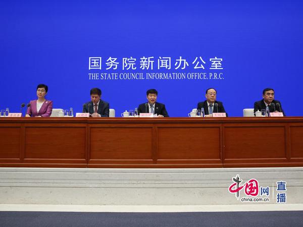 新闻发布会现场 新闻发布会现场