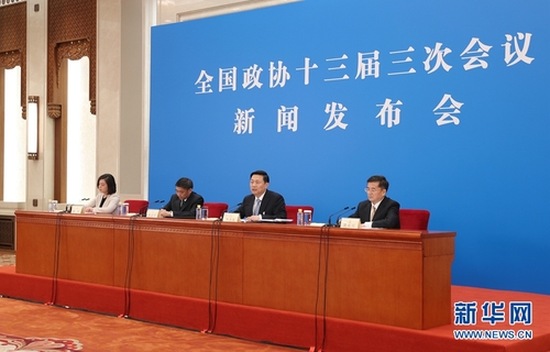 　5月20日，全国政协十三届三次会议召开新闻发布会。大会新闻发言人郭卫民向中外媒体介绍本次大会有关情况并回答记者提问。图为新闻发布会现场。新华网记者 王翰林 摄