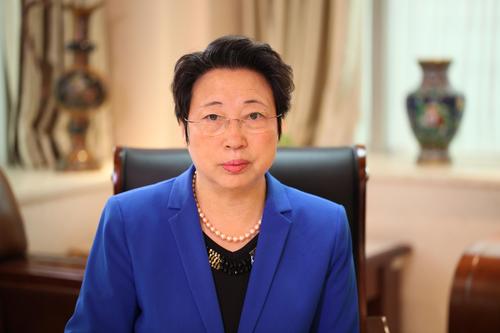 全国政协委员、中华护理学会名誉理事长 李秀华