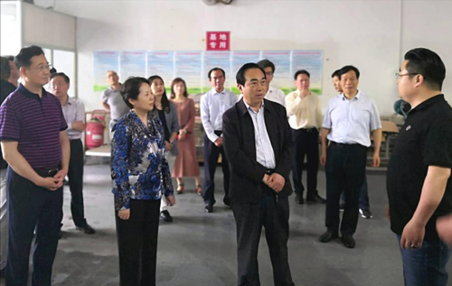 2 王荣平参加