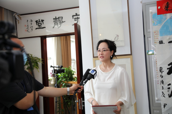 五洲书画院执行院长刘文迪介绍“中国书画五洲行”活动规划 五洲书画院执行院长刘文迪介绍“中国书画五洲行”活动规划