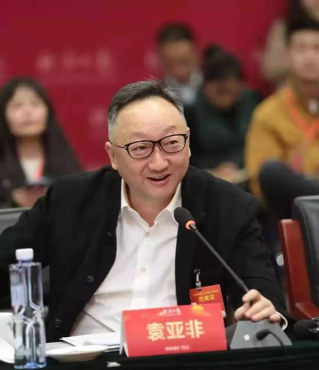 “一带一路”赋能中国企业“走出去”和“引进来”