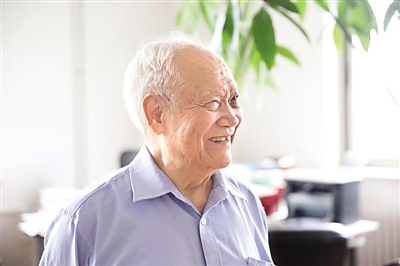 九旬院士林皋：“还要向更高峰迈进”