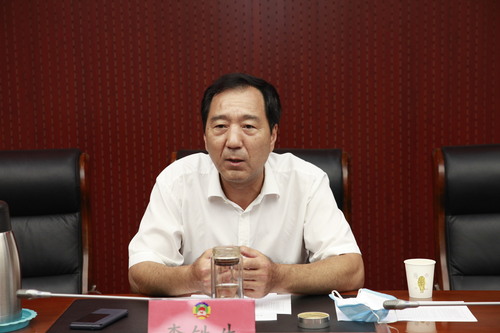 李铁生副主席出席会议并讲话