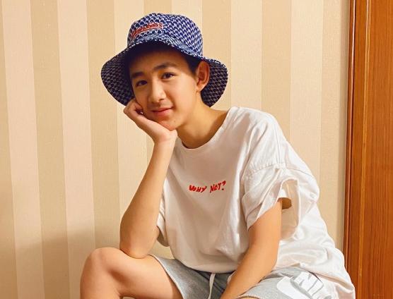 荣梓杉：“我不是朱朝阳”