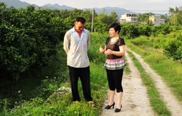 “决不让一个少数民族群众掉队”