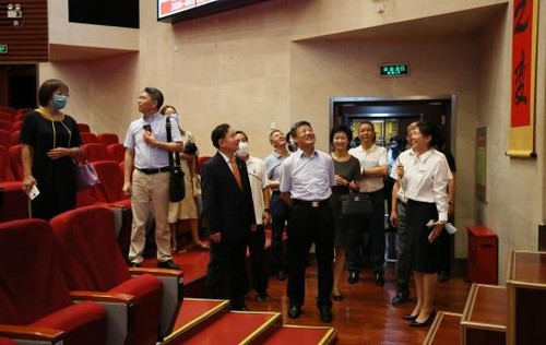 参观王府校园与科学技术实践创新实验室4