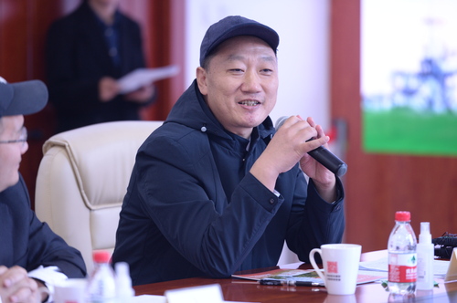 杨卫国