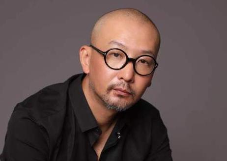 管虎：为“看不见的牺牲”立传