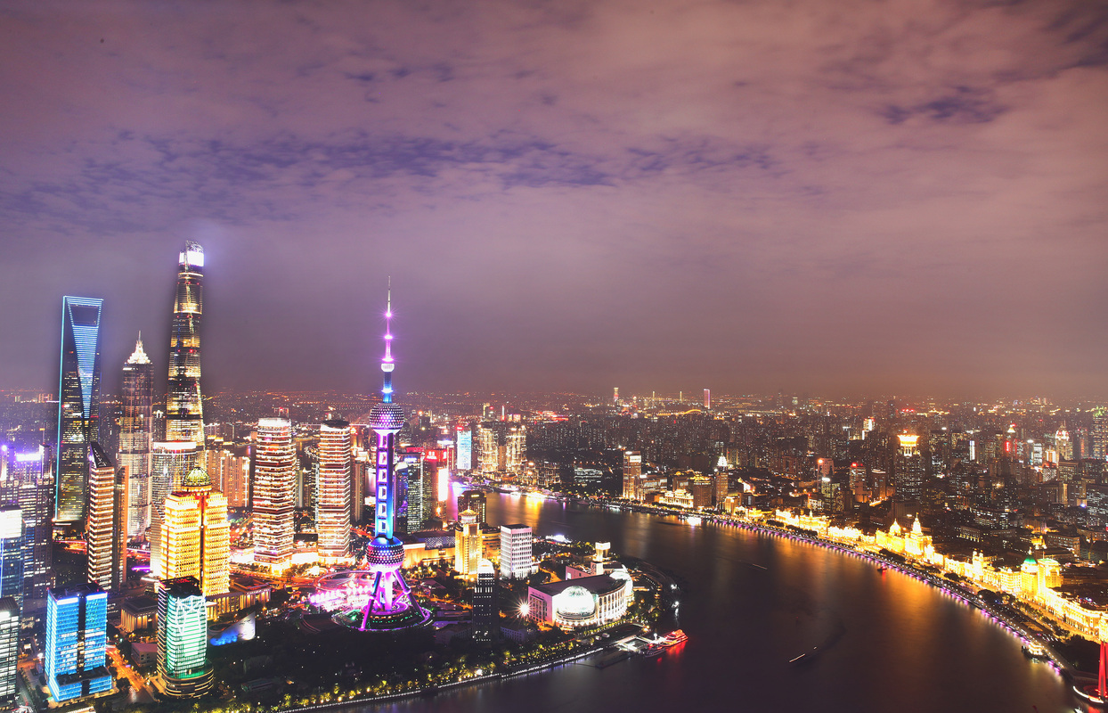 进博会来了，美丽上海欢迎你