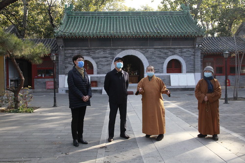 宋主席走访通教寺监院宗玄委员