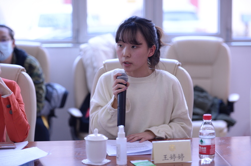 学生王婷婷