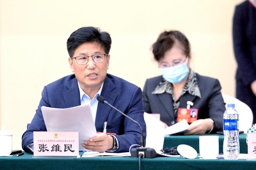 论坛上，张维民委员就垃圾分类和有机垃圾处理提出建议。人民政协报 人民政协网  记者 田福良 摄
