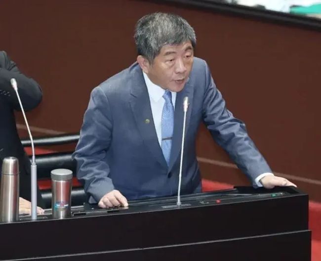 不走大路走邪道，民进党买不到疫苗怪谁？