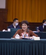 天津市政协委员，天津市伊斯兰教协会副会长，天津新疆商会常务副会长阿依木汗·乌斯满：  外来少数民族同胞怎样更好融入城市