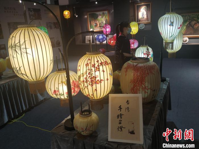 “艺博会”为“两岸匠心”拓商路找订单