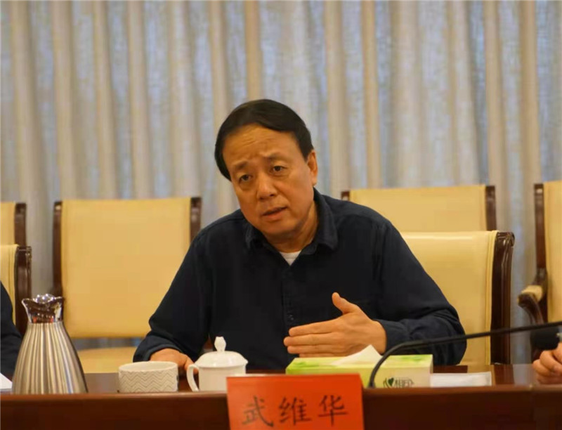 草原生态修复与生产力恢复试点研讨会召开
