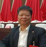 改革开放助我飞 绿水青山寄我情