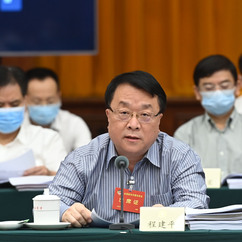 全国政协委员程建平：开展“强师工程”提升脱贫地区教育