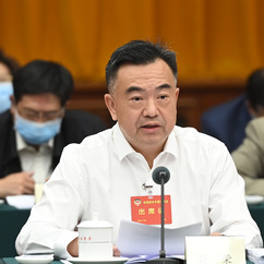 全国政协委员莫荣：以就业优先战略引领脱贫县可持续发展