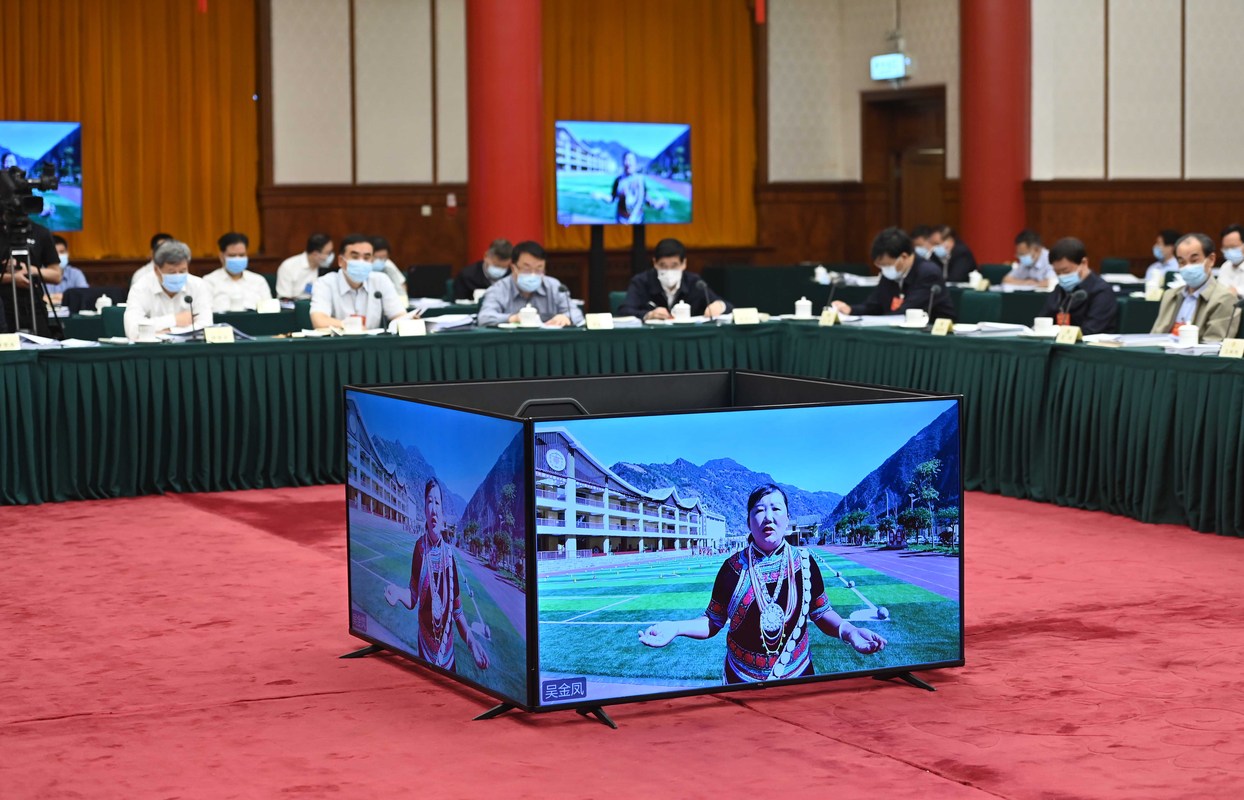   全国政协召开“巩固拓展脱贫攻坚成果，全面实施乡村振兴战略”专题协商会