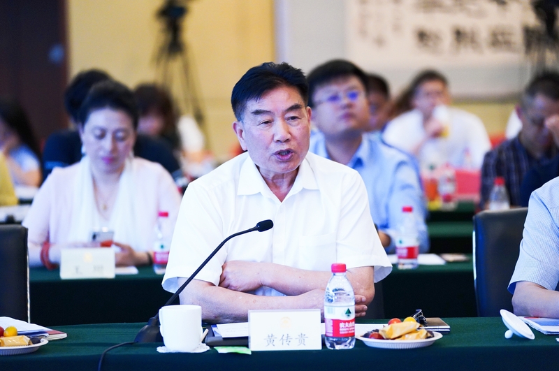 黄传贵 十二届全国政协委员、云南省医学哲学研究会会长