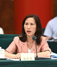 全国政协委员，黔南民族师范学院学生资助管理中心主任潘晓慧：教育救助保障学生发展权