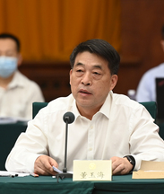 全国政协委员，民进江苏省扬州市委会主委，江苏省扬州市政协副主席董玉海：合理界定救助对象认定条件