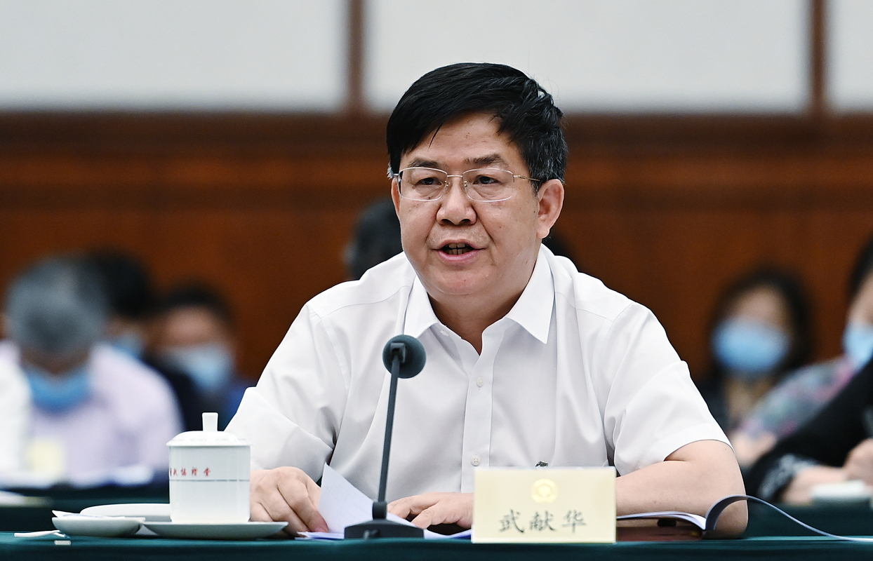 委员发言