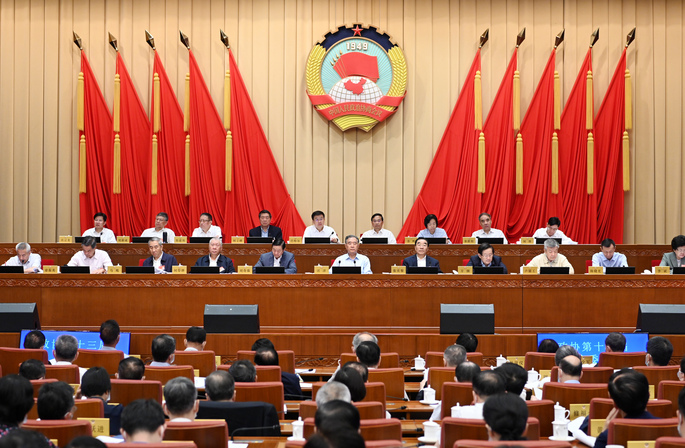 全国政协十三届常委会第十八次会议举行全体会议 汪洋出席