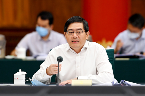 邱启文