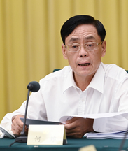 全国政协副主席，农工党中央常务副主席何维作主题发言