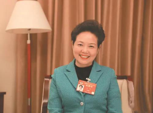 全国政协委员、北京史家教育集团校长王欢。