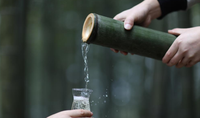 90后苗族女青年 竹酒“种”出致富路