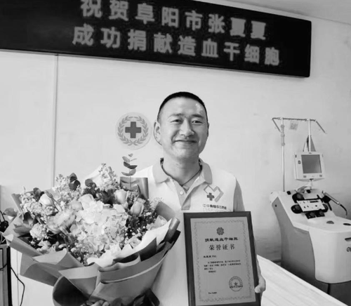 李晶晶 摄