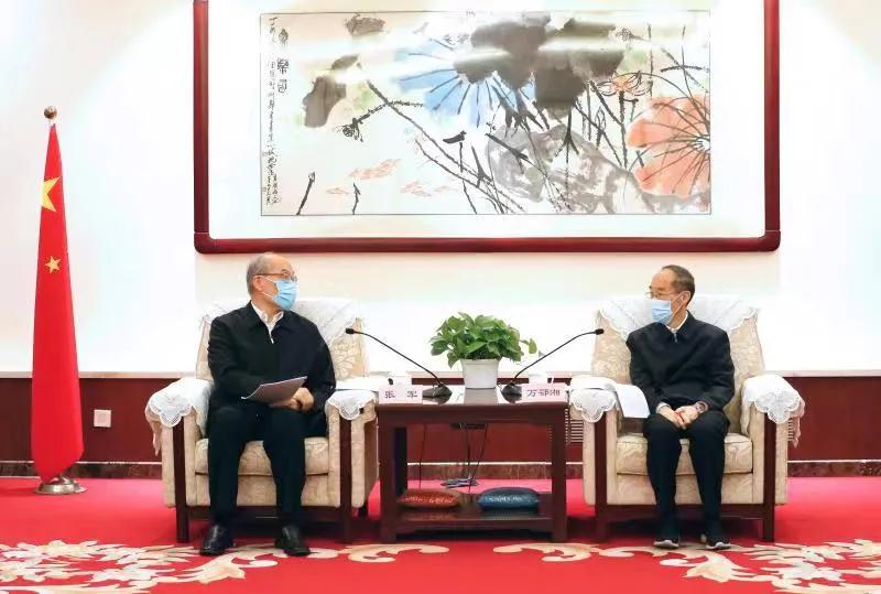 万鄂湘会见最高人民检察院检察长张军一行 郑建邦参加会见