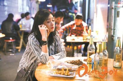 大都会中的“异乡人”，对故乡一言难尽