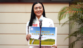 内蒙古自治区政协委员王金梅：新闻工作者要把笔尖和镜头对准最合适的人