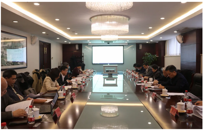丁仲礼主席、张道宏副主席出席2022年民盟中央重点调研推荐选题汇报会
