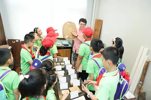 小学生认知木材标本(853031)-20220218094823