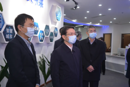 黄喜忠在南昌调研新的社会阶层人士统战工作