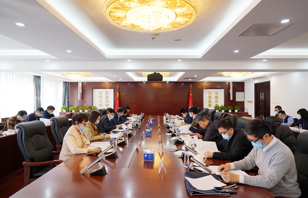 何维会见国家能源局副局长任志武一行
