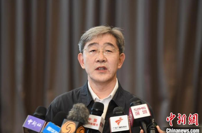 翟晓辉：中央援港方舱医院主要满足隔离、分诊等功能