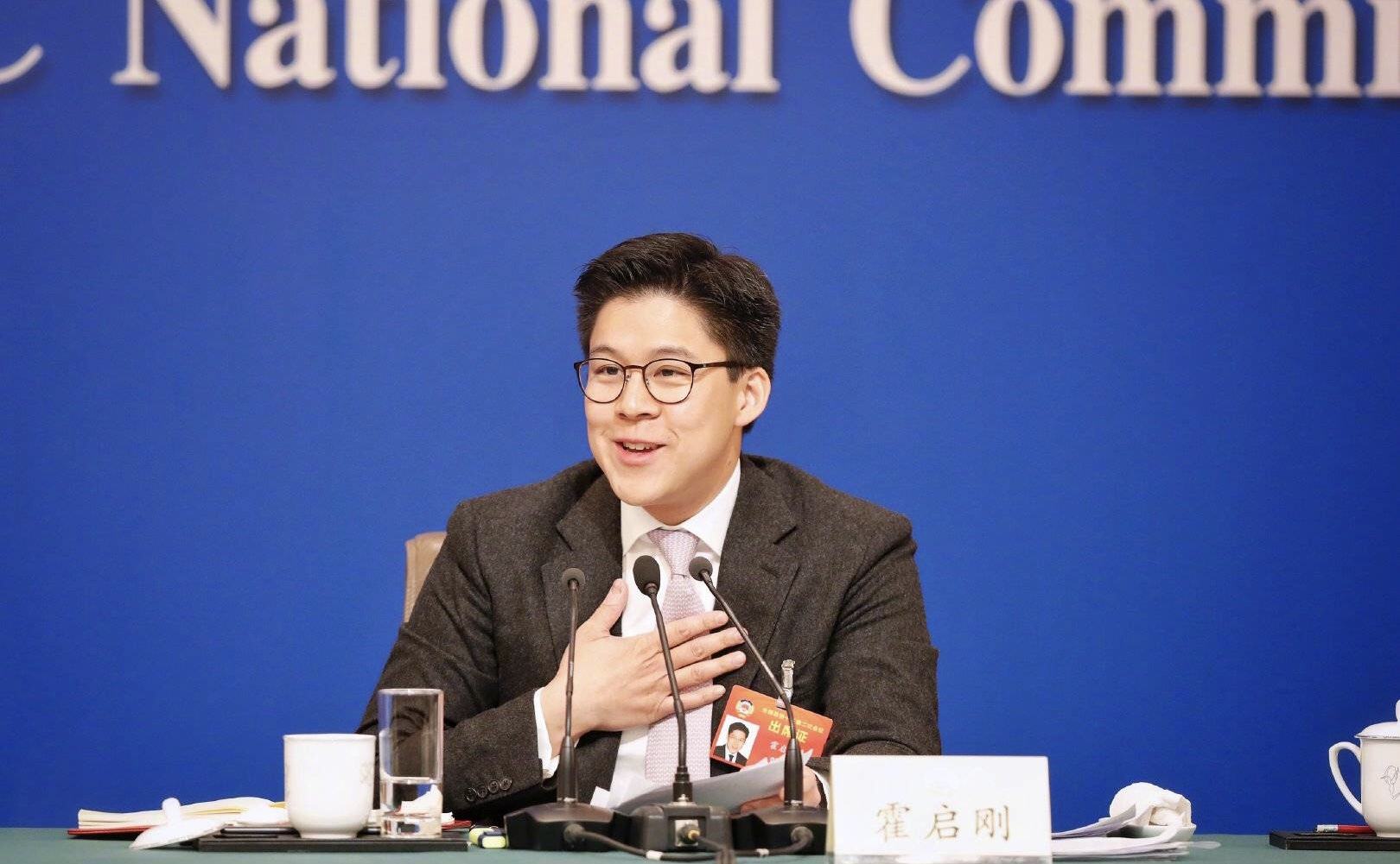 港区全国政协委员：中央支援抗疫令人鼓舞 香港未来机遇无限