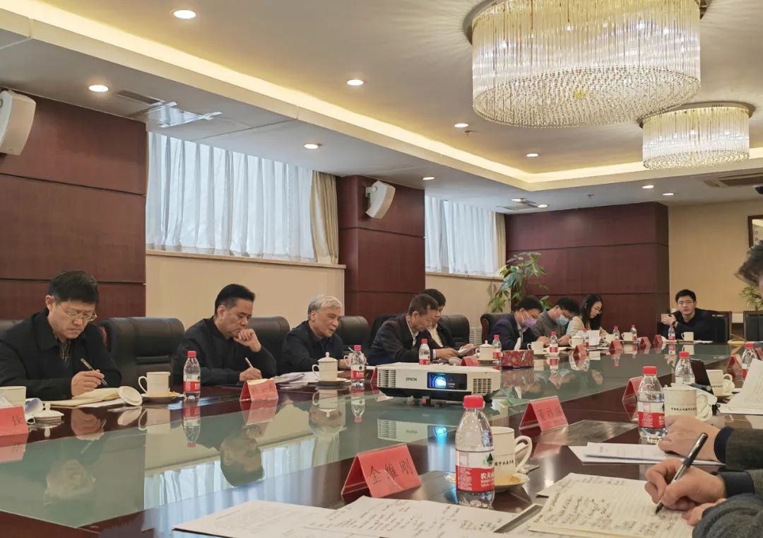民盟中央召开“扩大中等收入群体的体制机制研究”重点考察调研开题会